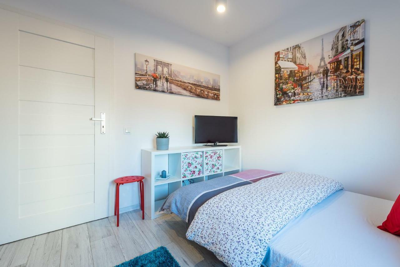 Apartamenty 1 Maja 94 Катовице Екстериор снимка